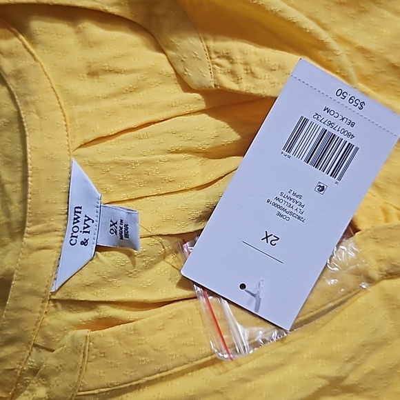 Crown & Ivy Textured Sleeveless Blouse NWT - Picture 5 of 5